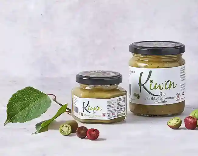 Mermelada artesana de mini kiwi. Detalles personalizados originales. Kiwin de Finca Terramor Asturias. Venta de productos ecológicos y mermeladas artesanales.